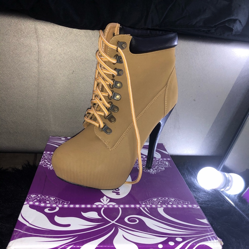 Heels , worn once !